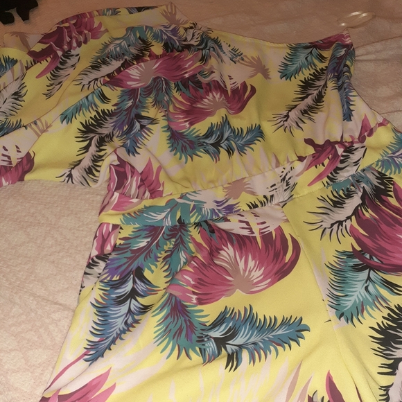 Romper - Picture 3 of 9